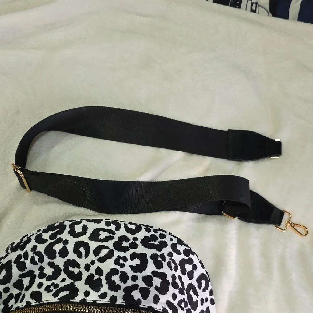 🐆 Ampere Creations Black and White Leopard Print Crossbody Bag Gold Chunky 🐆